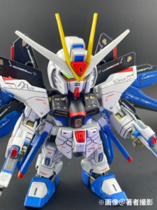 SDEXStrike Freedom Gundamの完成写真。やや右正面